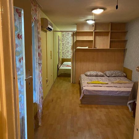 Lider Apartment Karavelov Varna Eksteriør bilde